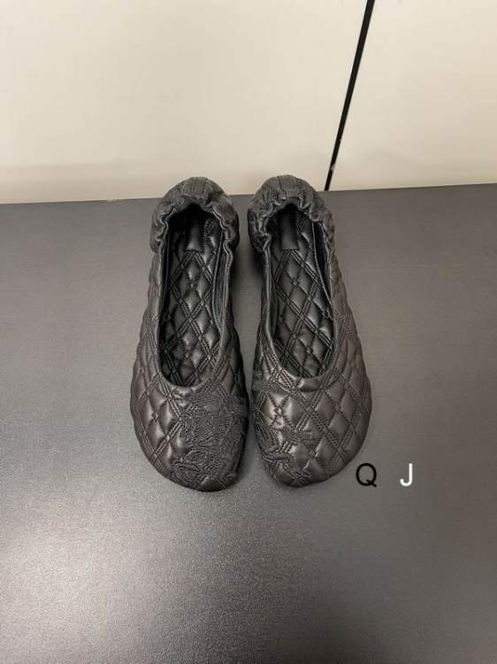 Picture of Burberry Shoes _SKUBurberrysz35-40XJ09011849